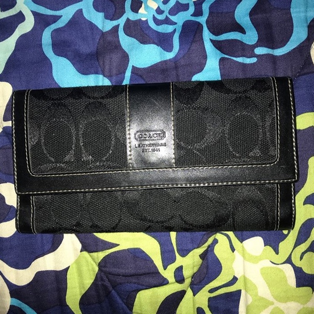 Coach Tri-Fold wallet